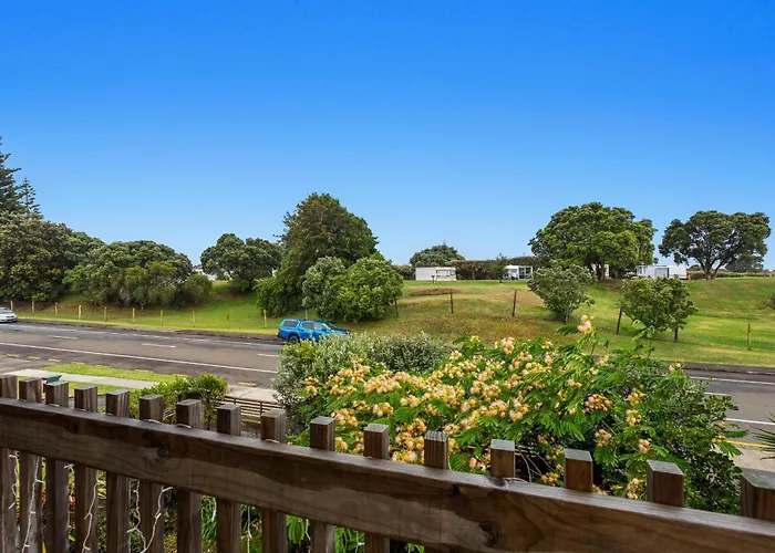 Beach Close - Ohope Beach Holiday Home
