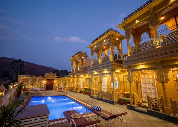 Elivaas Amber Royale 3 Bhk With Pvt Pool & Terrace