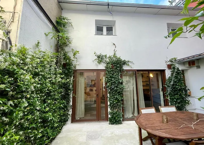 Small Architect'S House
