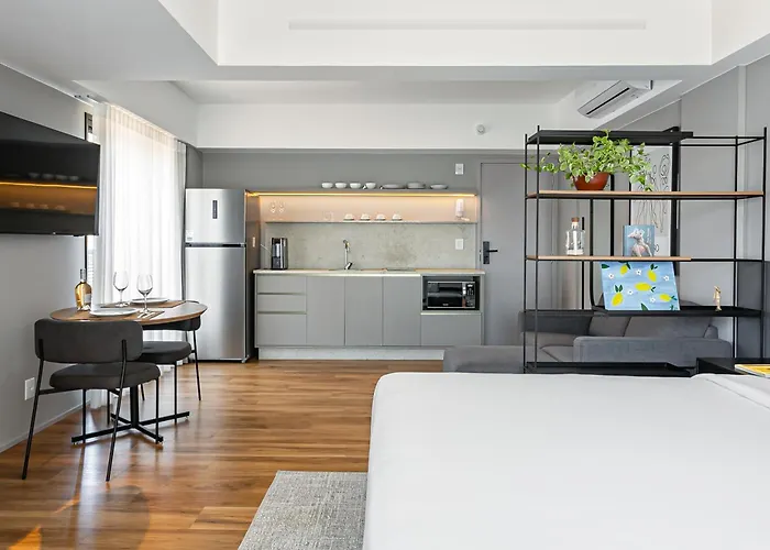 Studios Rio Branco By Viva - Predio Moderno, Aptos Com Cama King-Size No Centro De Floripa