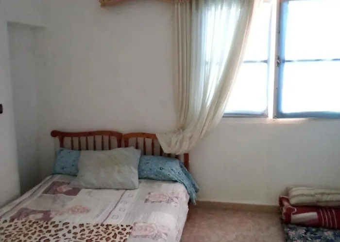 Mother'S House