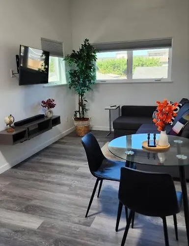 Modern Furnished Retreat