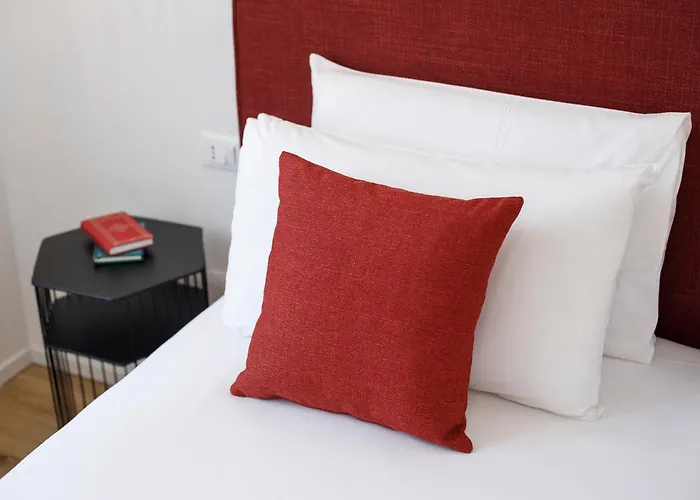 Electric Rooms & Suites