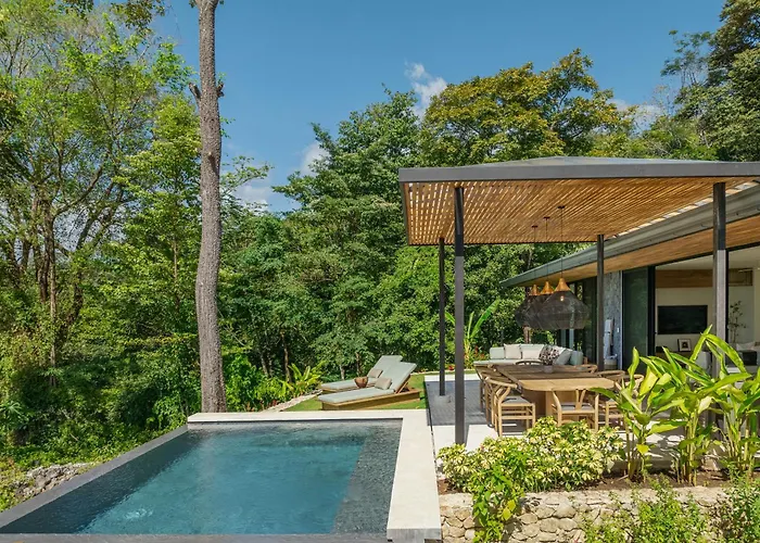 Villa Koa - Your Tropical Retreat