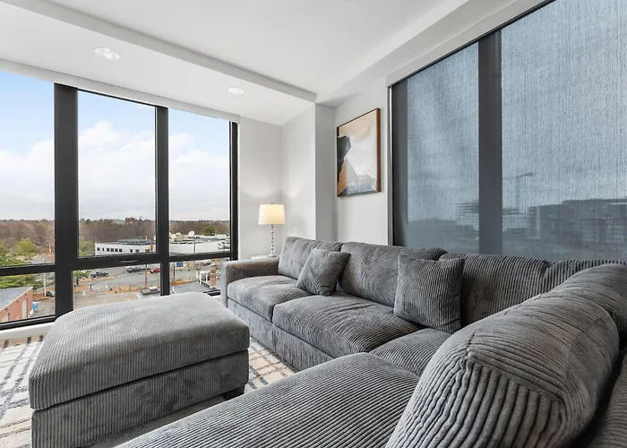 Furnished Luxury Apartment Next To Harvard Stadium