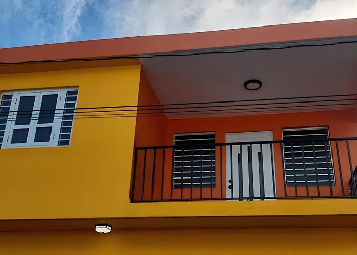 Mont Residence Offering A Loft And 3 Bedroom Apartment Steps From The Ferry