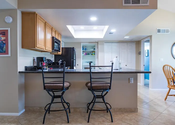 Cozy House Pool Spa Tennis & Pickleball Courts