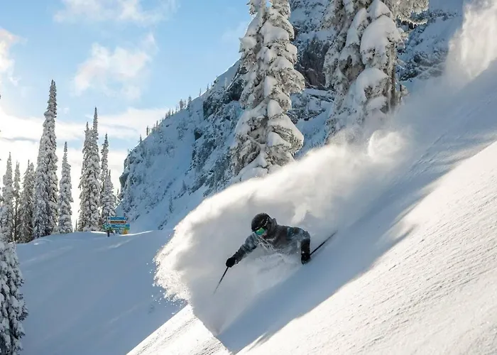 Ski-In Chalet: Private Hot Tub, Bonus Bunk House