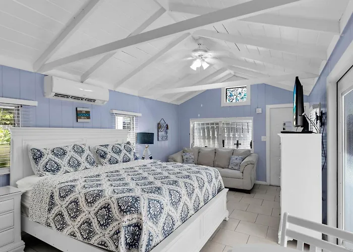 Tropical Cottages