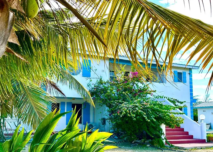 Blue Bird Villa - Turks & Caicos