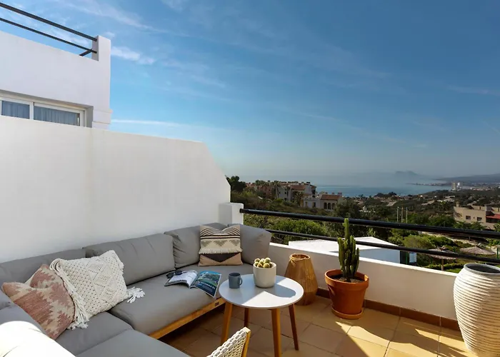 Sun-Soaked Home - Panoramic Sea View, Pool, Parking
