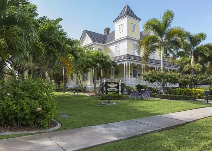 Charlotte County Villa 5902: Golf Pool Resort Getaway