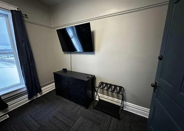 1 Mile From Boyne Mt- Chateau Patak