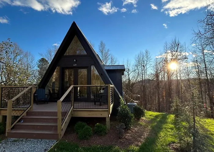 The Coop New A-Frame Hot Tub, Fire Pit, Loft