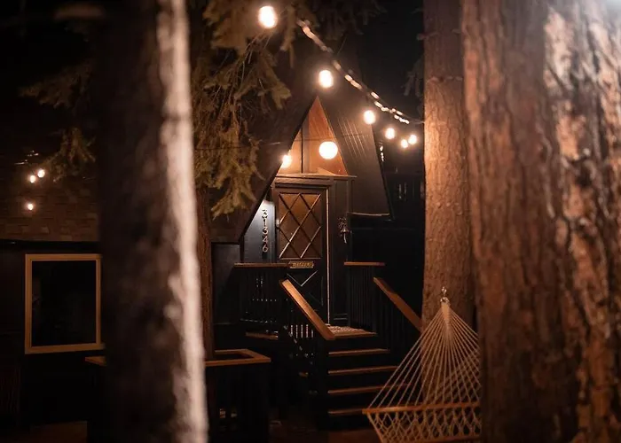 The Lightfoot Cabin Mid-Century Perfect Romantic Getaway Hot Tub|Sauna