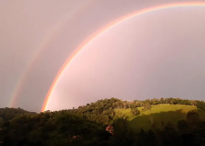 Chalés Mil Mudas da Mantiqueira - Hidro dupla, lareira interna e vista espetacular