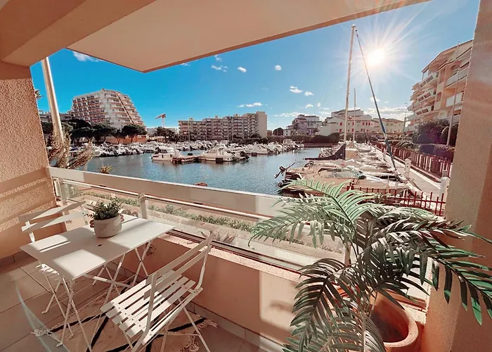T2 Au Calme Avec Vue Sur Le Port, Clim Et Wifi