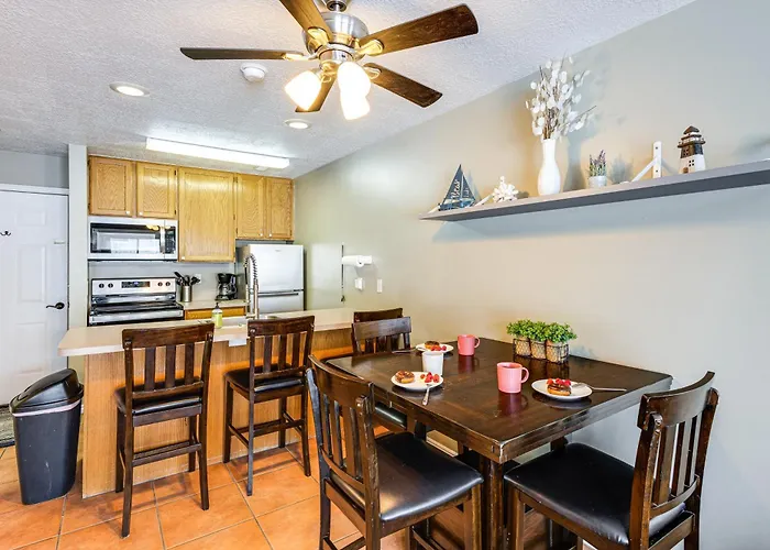 Garden City Condo W/ Pool Access By Bear Lake!