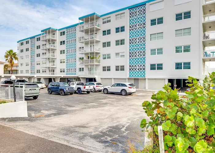 Direct Beach Access & View: Satellite Beach Condo!