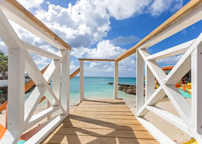 Ocean View Studio In Maho, Beach Access