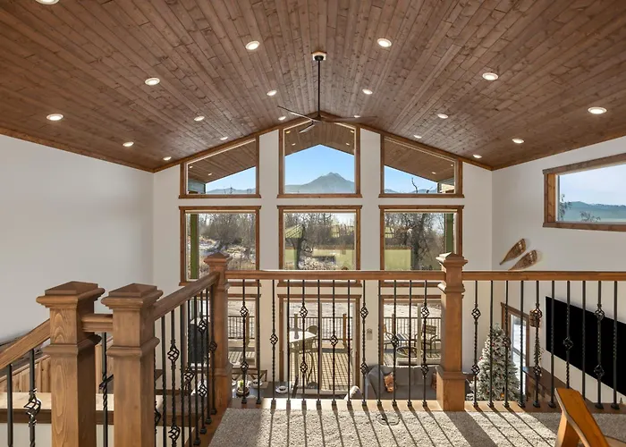 Lazy Mountain Guest House