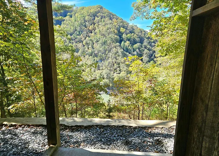 Grandpa Dans Cabin Mtn River View 34 Acre Retreat