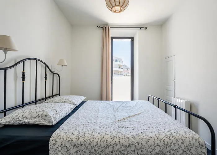 Maison Entre Port Et Calanques
