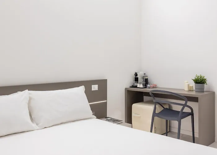 Excelsior Station Suite