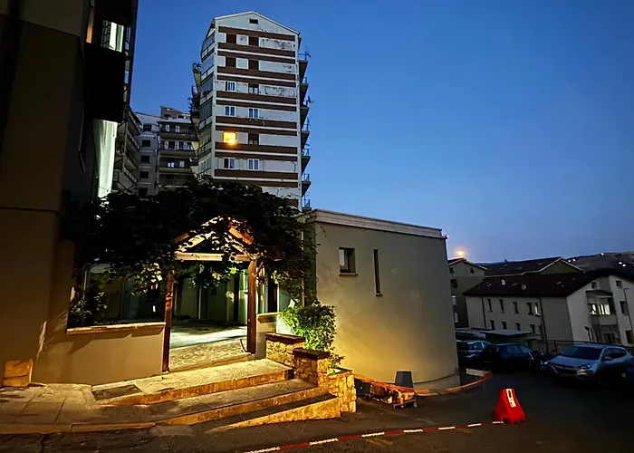 ESSENTIAL HOUSE in Centro Città con Parcheggio Privato e WIFI