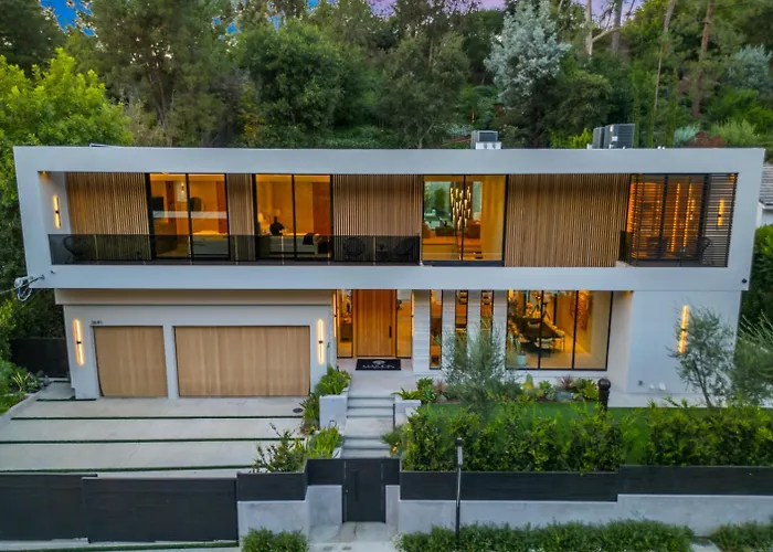 Hutton Modern