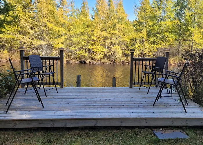 Hazel'S Goose Creek Lodge - Private Riverfront!