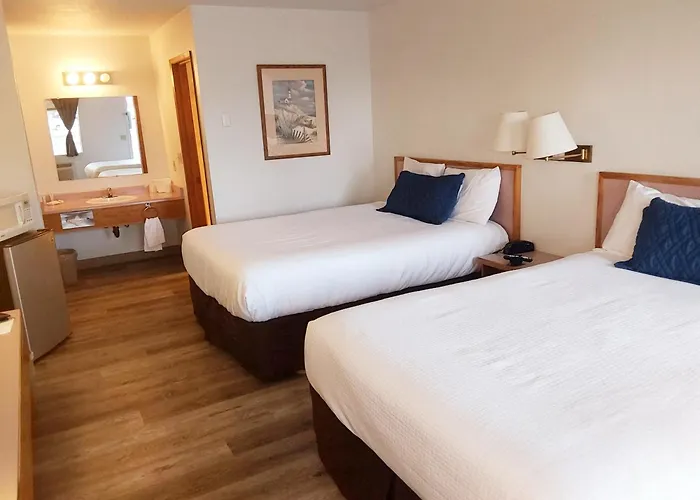 Harbor Inn