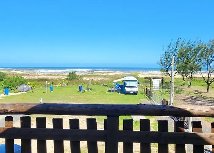 Chalé Mar a Vista Conforto e Pé na areia