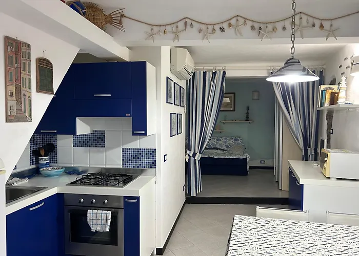 Pippo Cosy Flat Central With Ac Near Beaches