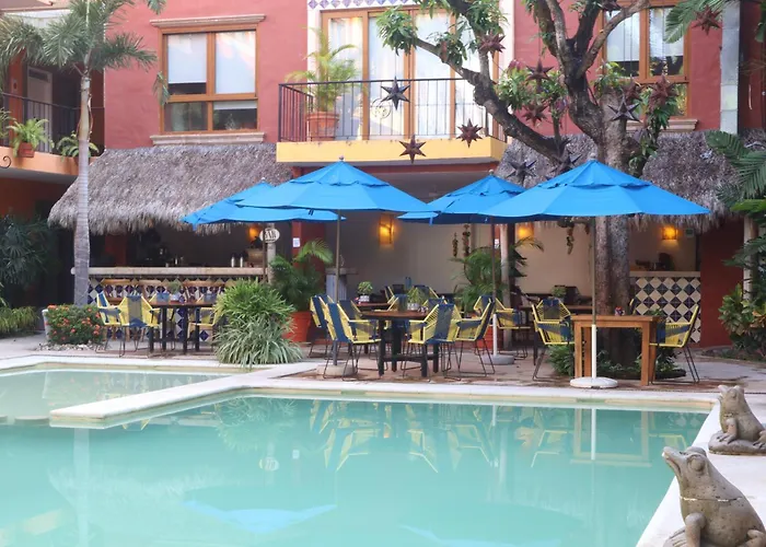 Casa Loteria: Colorful Family Retreat with Pool in Pueblito Sayulita
