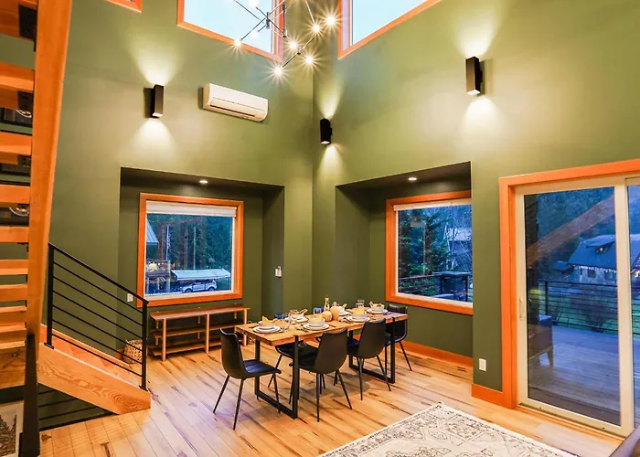 Whistler Peak Lodge