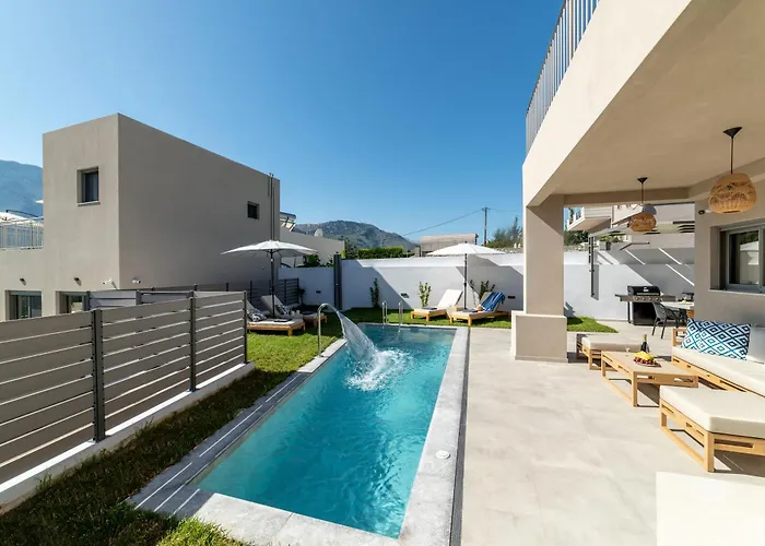 Ks Luxury Villas, Private Heated Swimming Pools