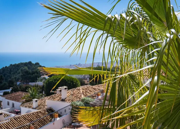Idyllic Townhouse With Scenic Views Mijas Pueblo