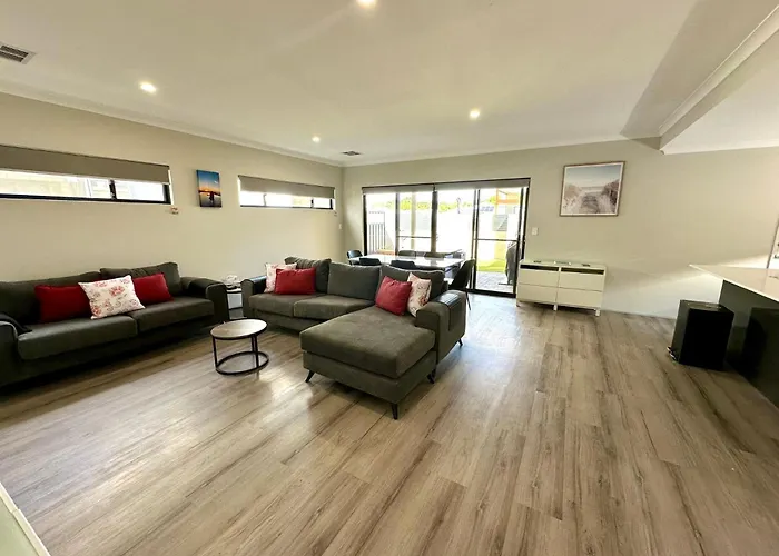 Arlia - Busselton