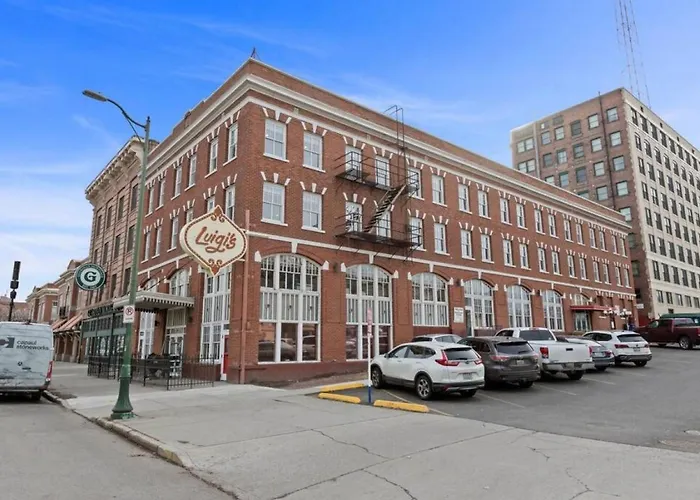 Stay Downtown! Coffee, Brunch, Walk To Everything 305