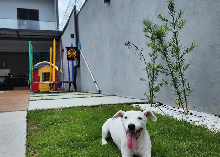 Sobrado novo e lindo com piscina