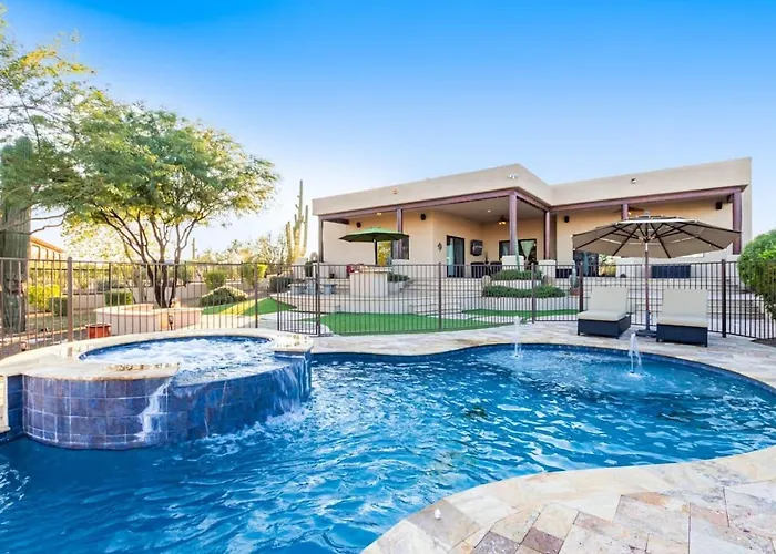 Desert Foothils Private Resort Oasis