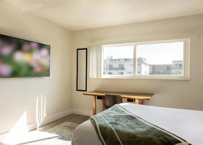 1Br With Kitchen Eastern Shores Near Sunny Isles