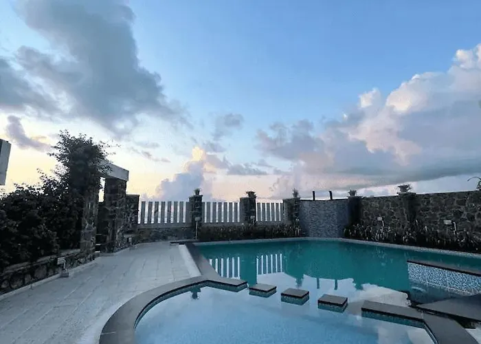 Private Beach Ecr Villa By The Bay - 5 Mins Walk To Beach