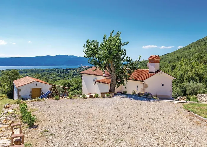 Nice Home In Moscenicka Draga With Wifi