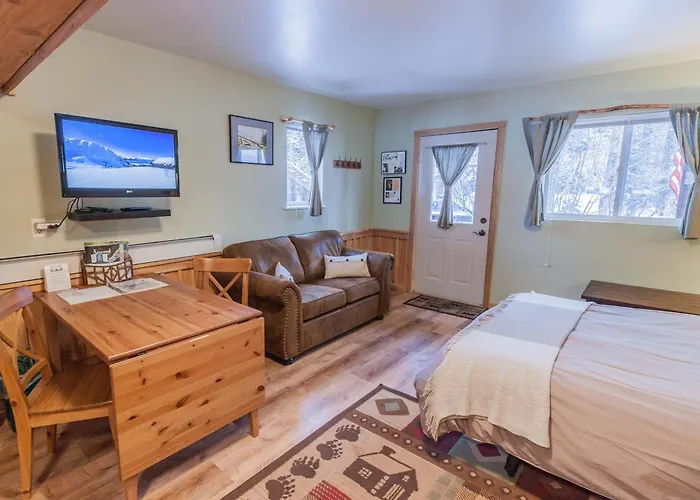 Bear Lake Lodgings