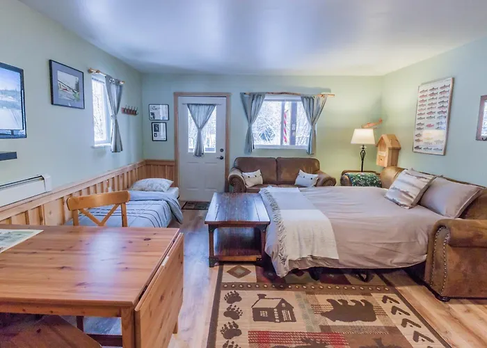Bear Lake Lodgings