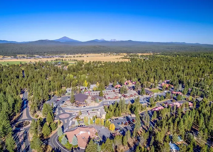 11 Pine Bough - Meredith Lodging