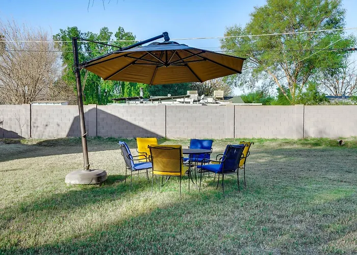 Pet-Friendly Phoenix Home: Breezeway & Fenced Yard