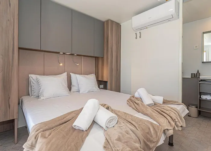 2 Bedroom Gorgeous Home In Brodarica